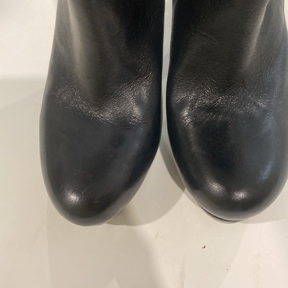 Guess Hearne Black Leather Knee-High Stiletto Boots Size 7.5 calf panel - Picture 7 of 16